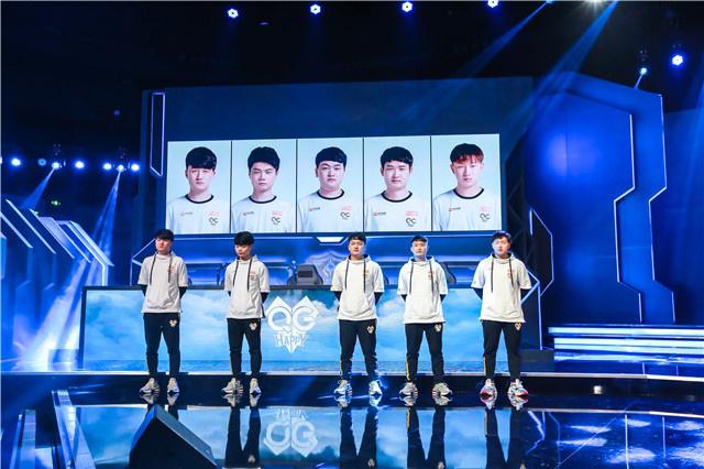 在观众看台 在观众看台