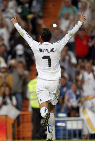 衣正面出现 衣正面出现