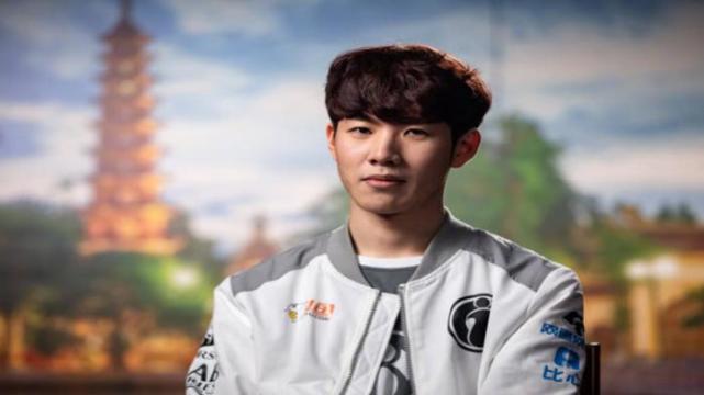 也在场外寻 也在场外寻