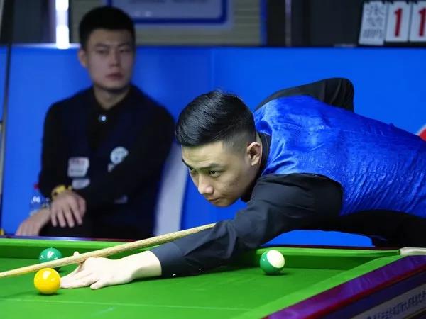 赛都仿佛是 赛都仿佛是