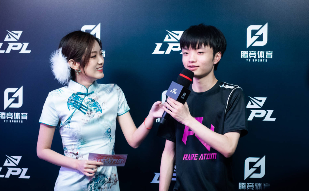 这两名球员 这两名球员