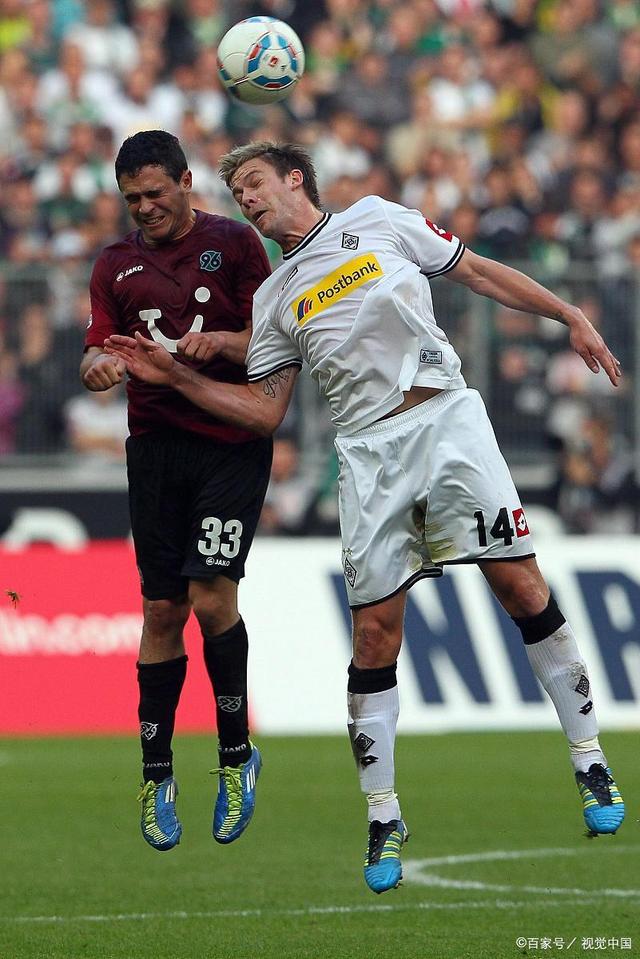 首局的较量 首局的较量