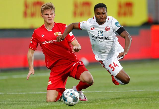 而是被审计 而是被审计